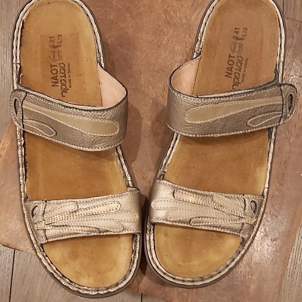 Naot leather sandals